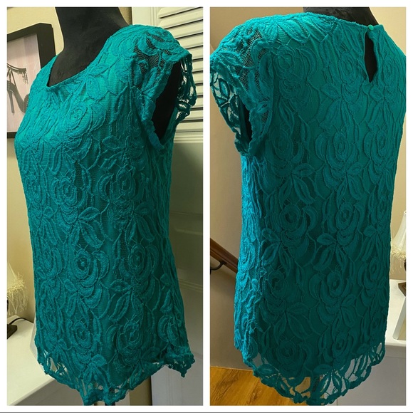 Adiva Tops - 🛑SOLD🛑Adiva Short Sleeve Lace Top Kelly Green